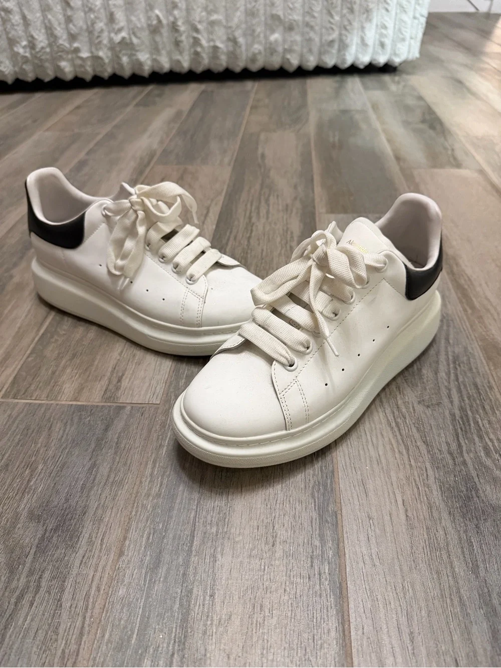 Alexander McQueen Oversized Sneaker White Black